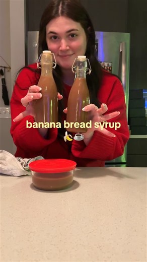 Hope Zuckerbrow on Instagram: "Banana bread syrup🍌 #bananas #bananarecipes #fallrecipes #bananabread #coffeesyrup #syrup"