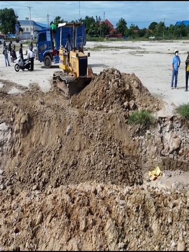 12K views · 201 reactions |  Bulldozer Backfilling Like a Boss! Pure Power and Precision in Action! | Bulldozer Excavator | Facebook