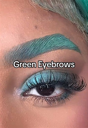 How to Match Your Eyebrows with a Wig: Green & Teal Look