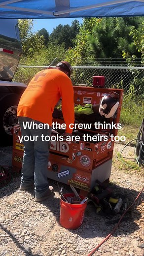 Lock em uppp #treytaylor #crewetractor #welder #tools