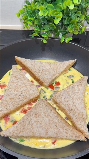 Easy Veggie Egg Bread Toast 🥪🍳