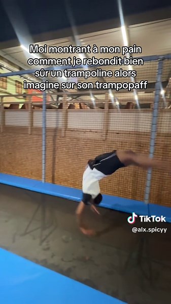 Technique humoristique pour rebondir sur trampoline
