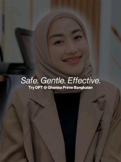 ✨ Kelebihan OPT Treatment ✨ Bukan hanya untuk skin rejuvenation, OPT juga sangat cocok untuk kamu yang memiliki bulu berlebih dan ingin menghilangkannya secara signifikan. Treatment ini efektif untuk hair removal, termasuk area underarm dan bikini line. Untuk mendapatkan hasil yang maksimal, OPT tidak cukup dilakukan satu kali saja. Seperti treatment pada umumnya, OPT perlu dilakukan secara berkala agar hasilnya optimal. Hasil OPT pun tidak perlu diragukan lagi: ✔️ Flek tampak berkurang ✔️ Bekas