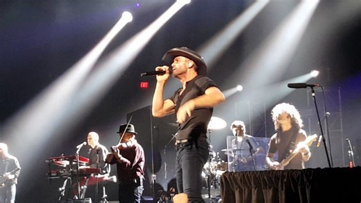 50 Country Songs That Start With L