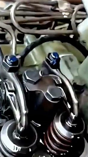 🔥 Why Old Mercedes Diesel Engines Never Seem to Die! 🚛