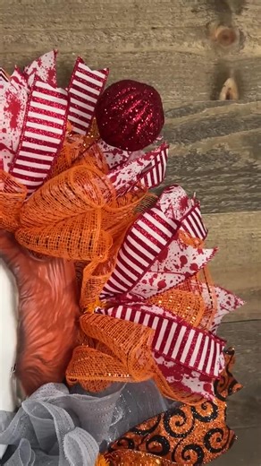 Pennywise It Horror Wreath/Halloween/Horror Merch/Unique/Door Hanger/Front Door/Wall Art/Housewarming Gift/Mantle/Display/Fandom/Clown