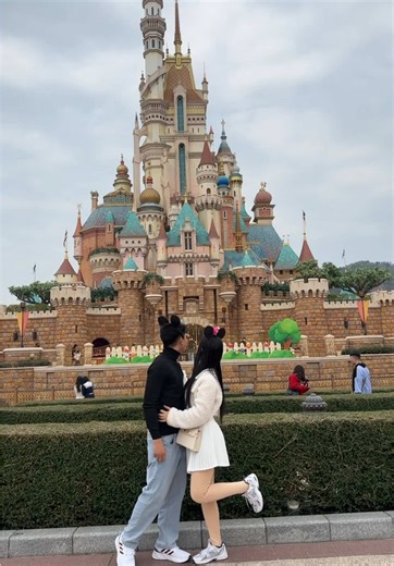 Stunning Transition Videos from Disneyland Adventures