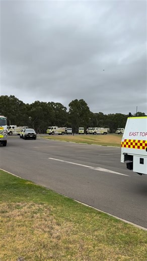 The large convoy of CFS trucks and vehicles have officially departed and are on their way to Victoria. Joining the CFS are the MFS, SA Ambulance Service, Department for Environment and Water, SES, along with Fraser Fire and Rescue. Approximately 150 staff and volunteers are involved in the deployment. We look forward to your safe return and thank you again to everyone involved for your selfless dedication. #littlehamptoncfs #littlehampton #cfs #sacfs #countryfireservice #southaustralia #voluntee