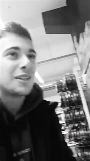 ήθελε και Τζάμπο 😂