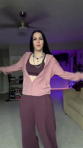 Song loop 🌀 dc:me 🖤 #avibe #slowwalk