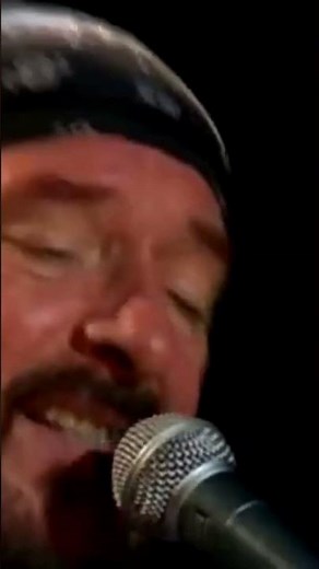 Jethro Tull with "Aqualung"