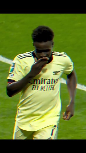 Bukayo Saka Dribbling Skills and Highlights