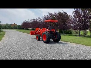 Kubota L4600 tractor