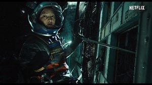 Tahun 2092 bumi udah nggak bisa ditinggali, dan tujuan utama mereka cuma nyari uang yang banyak dengan cara apa pun. Dibintangi Song Joon-Ki, Kim Tae-Ri, Jin Sun-Kyu, dan Yoo Hai-Jin, Space Sweepers, tayang 5 Februari. | Netflix