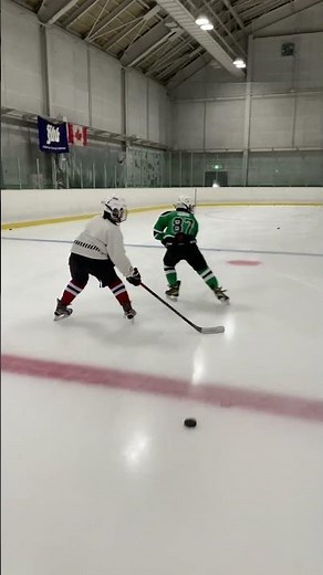 Open Hip Puck Reception - Hockey Basic Skills for Kids