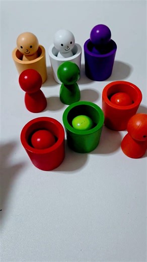 12345 colors sorting cups 🤩🔴🟢🟠 #satisfying #sorting #colors #woodenballs #popular #top #1234 #viral