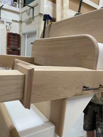 Oak Stairs with Box Newels, cut string staircase #stairboxnewels #custrings #oakstairs #stairparts