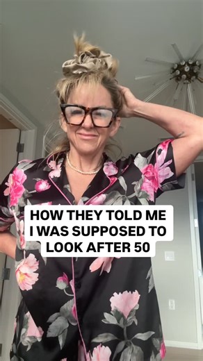 Comment YES if you’re over 40 and ready to step into your full power. I love this season now… but I didn’t always. When perimenopause hit, I really thought the weight gain, mood swings, brain fog, and “who is this person?” feeling were just going to last forever. I was doing all the right things. Still felt off. What changed wasn’t more restriction or more cardio. It was finally understanding what my body actually needed. And once I did? I felt stronger, clearer, and more confident than I did in