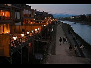 鴨川沿いで床開き、古都の風情味わって