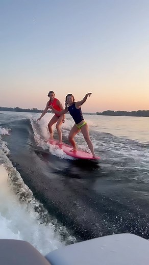 THIS is how watersports should be. Going out at sunset and laughing your ass off, with your best friend 😂😂 #surfgirls #athlete #capcut #bikini #grilswhosurf | Alexa Score