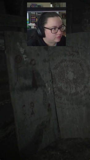 I REALLY don't like Scary Games 😭