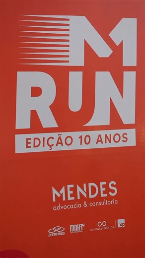 Foto Runners on Instagram: "“Adrenalina pura! Equipe Foto Runners esteve presente para capturar a emoção e a energia da na Corrida MRun, a corrida que comemorou os 10 anos da Mendes Advocacia! Em cada passo, cada suor e cada sorriso, registramos a essência do esporte e da superação. Parabéns a todos os participantes e à Mendes Advocacia por essa conquista incrível! 🎥: @kd.o.fotografo #MRun #MendesAdvocacia #FotoRunners #Corrida #Esporte #Comemoração #DezAnosDeSucesso”"