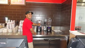 Red Mango Arrives at Riverwalk