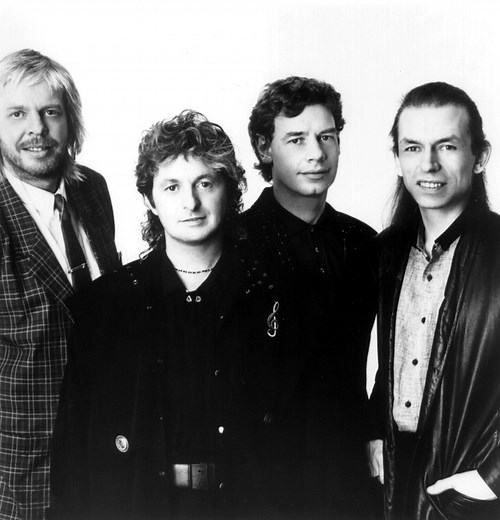 Anderson Bruford Wakeman Howe Concert & Tour History  | Concert Archives