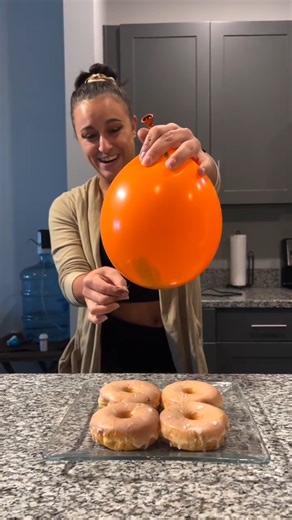 How to decorate Donuts in seconds 😂 This video was produced by Cirqnamics. | Creative Crafting