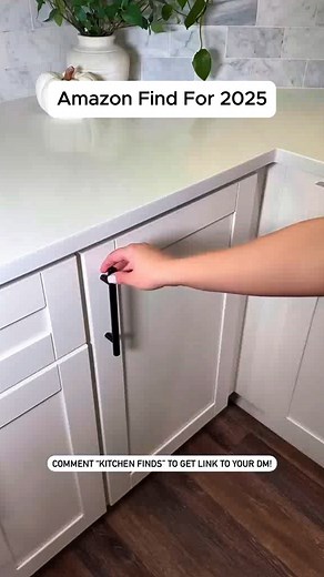 17K views · 68 reactions | Smart Storage Hacks - Organize Your Space Like a Pro! ✨ #HomeOrganization #Declutter #SpaceSaving #SmartLiving #MinimalistHome | Cleaning Motivational | Facebook