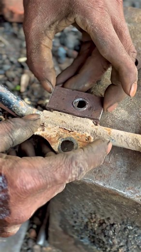 Blacksmith Iron Art | Forging Handmade Metal #forgedbyhand #blacksmithskill
