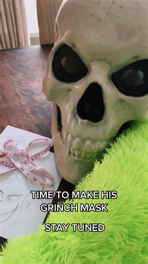 DIY Grinch Costume Tutorial | How to Make a Grinch Mask