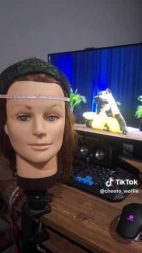 Tutorial de Fursuits: Cómo hacer un Bucket Head