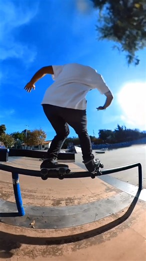 topsides on quads and more #quadskating #rollerskates #rollerblading