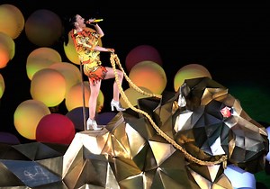 Super Bowl XLIX: Grade Katy Perry's Firework-Filled Halftime Show! - TVLine