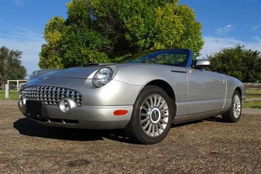 2004 Ford Thunderbird