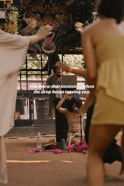 It would not stop 🆙 mateas allowed on the dancefloor #loop