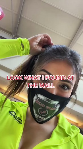 A lil boy in a Captain America mask came over and watched as I was using the booth 🥺 my heart ❤️ #fyp #TWDSurvivalChallenge #marvel