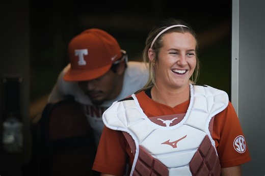 College softball: Highlights, replay for Texas vs South Carolina