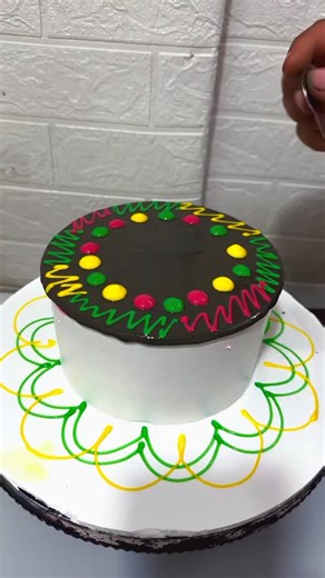 Satisfying Cake Decorating Techniques for Relaxation