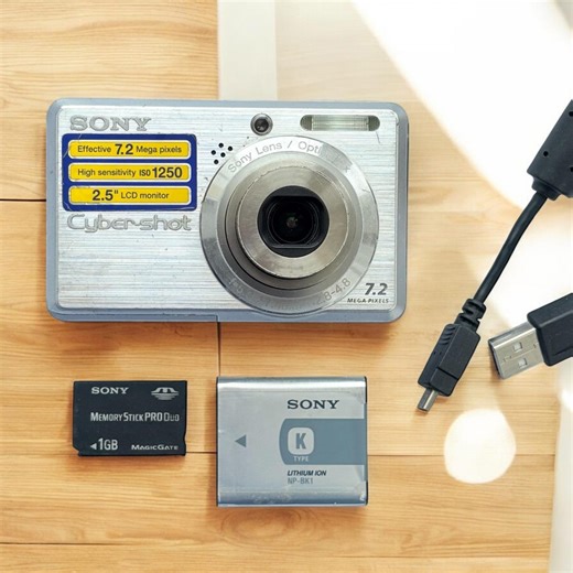 Vintage SONY Cyber-shot DSC-S750 Digital Camera With Card - Etsy