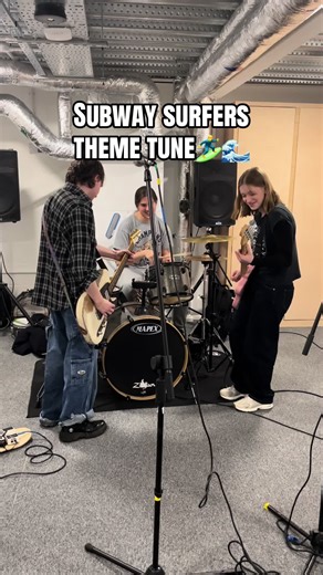 How to annoy your singer in rehearsal tutorial! #subwaysurfers #college #cover #jared #viral