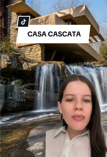 Casa Cascata: projeto contemporâneo que atravessa uma cachoeira