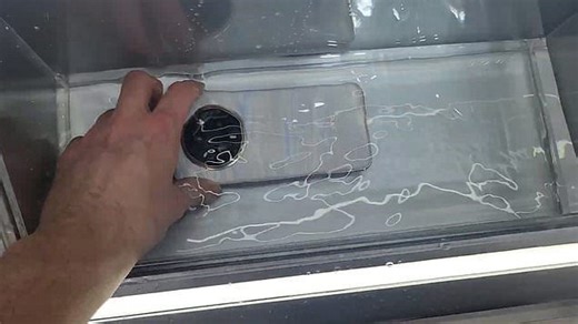 Watch as new smartphone changes colour within seconds