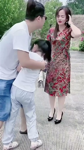 The helping hand of the principle of goodwill #helpingothers #kindness #inspiration