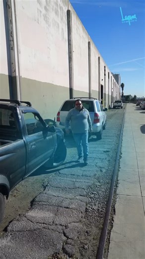 To start 2026, we’re taking you behind the scenes with Danny, the lead of our Kiln Department. Danny keeps the heart of our kiln operation running while training the team and tackling custom kiln projects along the way. A lot happens in a day, and he makes it look easy. Let’s go? | Laguna Clay