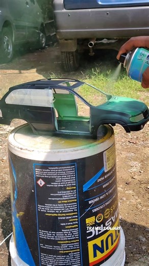 Bmw scale model spray painting 🖌️ #diecast #bmw