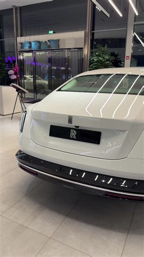 Rolls-Royce Spectre 2026 Electric: Specs, Convertible Rumors & Release