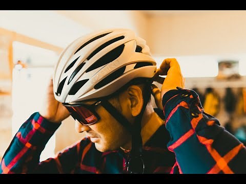 ジロのヘルメットでお買い求めやすいラインを入れてみました