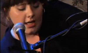 69K views · 3.7K reactions | Hace 17 años Adele lanzaba su álbum debut ‘19’, álbum que más tarde vendería 15 millones de unidades y le daría sus dos primeros grandes éxitos “Chasing Pavements” y “Make You Feel Mu Love. Su sencillo debut fue “Hometown Glory”, canción que escribió cuando tenía 16 años. Además hoy en día ‘19’ tiene 3 mil millones de reproducciones en Spotify. | 푀푦 표푛푒 푎푛푑 표푛푙푦 푟푒푚푒푑푦 | Facebook